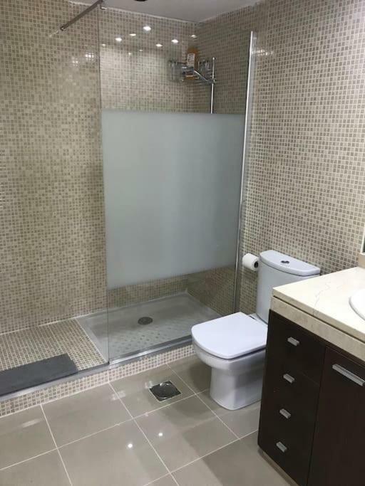 شقة Tower'S Flat 4 On The 30Th Floor +Wifi +Digital Tv سانتا كروز دي تينيريف المظهر الخارجي الصورة